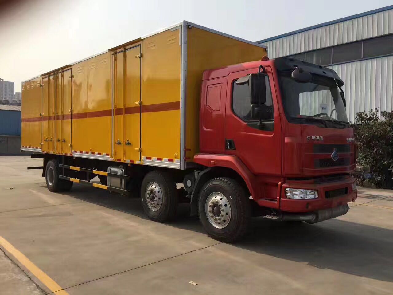 溫州江淮帥鈴藍牌危險品車價格解析及市場觀察